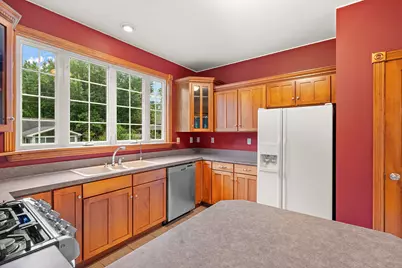 1704 Eisenhower Avenue, Valparaiso, IN 46383 - Photo 11