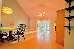 1796 Texas St, Chesterton, IN 46304 - Photo 5