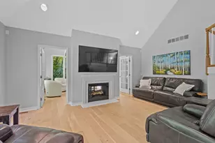223 Crabapple Ln, Valparaiso, IN 46383 - Photo 15