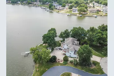 1739 Beachview Court, Crown Point, IN 46307 - Photo 5