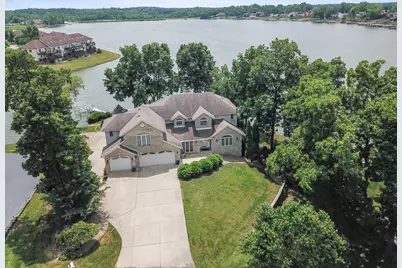 1739 Beachview Court, Crown Point, IN 46307 - Photo 3