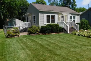 608 W Indiana Ave, Chesterton, IN 46304 - Photo 3