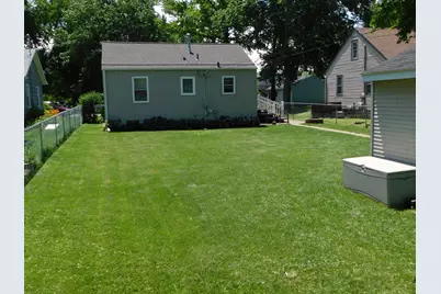 608 W Indiana Avenue, Chesterton, IN 46304 - Photo 9