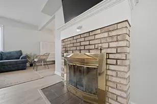 208 Lake Shore Dr, Michigan City, IN 46360 - Photo 23