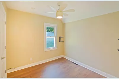 2709 E 36th Avenue, Lake Station, IN 46405 - Photo 7
