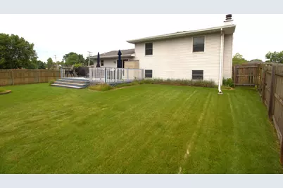 8327 Edison Street, Crown Point, IN 46307 - Photo 3