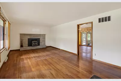 5961 Hayes Place, Merrillville, IN 46410 - Photo 9