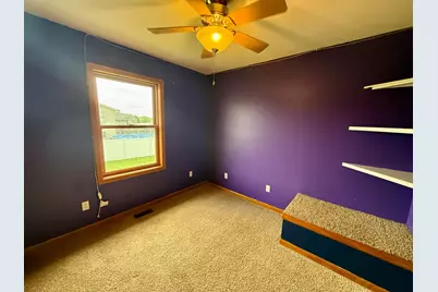 613 Persimmon Pkwy, Hebron, IN 46341 - Photo 9