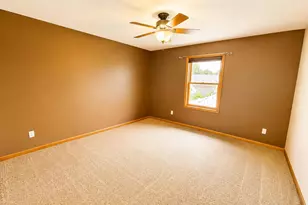 613 Persimmon Pkwy, Hebron, IN 46341 - Photo 11