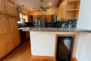 613 Persimmon Pkwy, Hebron, IN 46341 - Photo 5