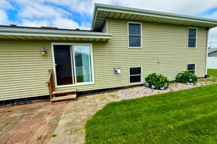 613 Persimmon Pkwy, Hebron, IN 46341 - Photo 21