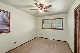 2413 Hickory Dr, Dyer, IN 46311 - Photo 13