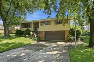 2413 Hickory Dr, Dyer, IN 46311 - Photo 21