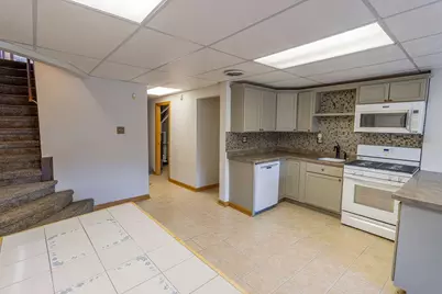 810 1/2 Woodland Terrace, Valparaiso, IN 46383 - Photo 15