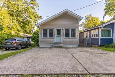 810 1/2 Woodland Terrace, Valparaiso, IN 46383 - Photo 1