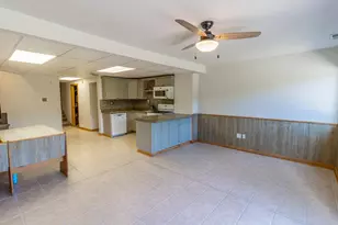 810 1/2 Woodland Terrace, Valparaiso, IN 46383 - Photo 19