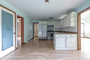 810 1/2 Woodland Terrace, Valparaiso, IN 46383 - Photo 11