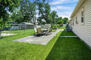 715 McCool Rd, Valparaiso, IN 46385 - Photo 19
