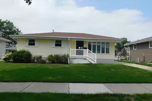 707 212th St, Dyer, IN 46311 - Photo 3
