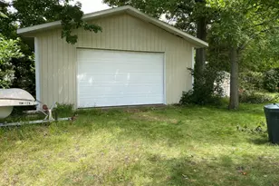 402 Sheridan Ave, Michigan City, IN 46360 - Photo 3
