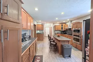 1727 W 48th Pl, Gary, IN 46408 - Photo 27