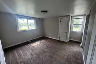 1041 E Hwy 330, Schererville, IN 46375 - Photo 11