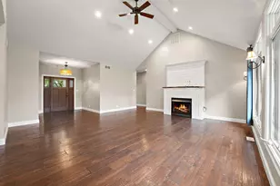 201 Sylvan Ct, Valparaiso, IN 46385 - Photo 7