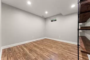 201 Sylvan Ct, Valparaiso, IN 46385 - Photo 35