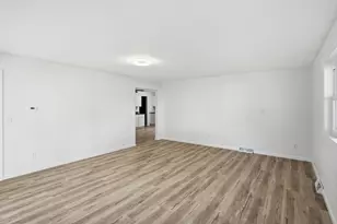 202 S Main St, Morocco, IN 47963 - Photo 5