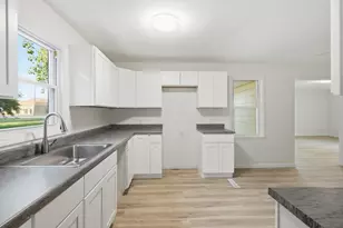 202 S Main St, Morocco, IN 47963 - Photo 9