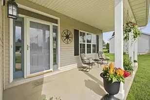 555 Lk Pk Dr, Valparaiso, IN 46385 - Photo 5