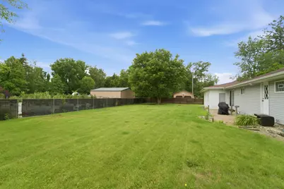 607 Woodlawn Avenue, Chesterton, IN 46304 - Photo 23