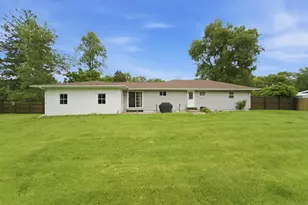 607 Woodlawn Ave, Chesterton, IN 46304 - Photo 21
