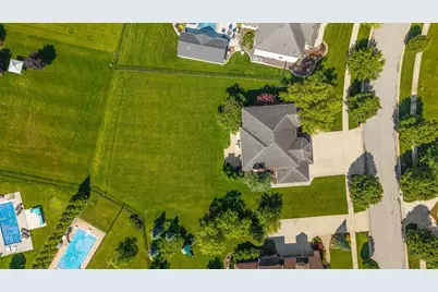 855 Pingel Place, Crown Point, IN 46307 - Photo 5