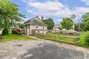 308 E Porter St, Crown Point, IN 46307 - Photo 5