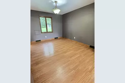 200 Donovan Drive, Valparaiso, IN 46385 - Photo 7