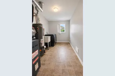 707 W 77th Avenue, Merrillville, IN 46410 - Photo 23