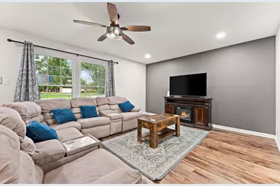 3764 Kingsway Drive, Crown Point, IN 46307 - Photo 5