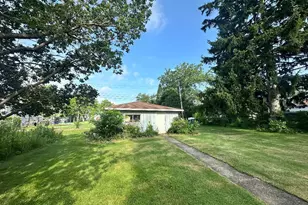 118 S 13th St, Chesterton, IN 46304 - Photo 31