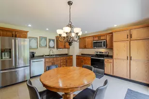 4309 Campbell St, Valparaiso, IN 46385 - Photo 9