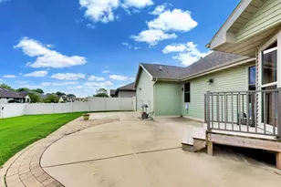 2615 43rd St, Highland, IN 46322 - Photo 33
