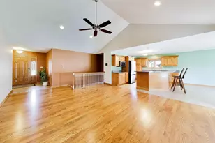 2615 43rd St, Highland, IN 46322 - Photo 7