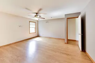 2615 43rd St, Highland, IN 46322 - Photo 15