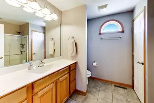 2615 43rd St, Highland, IN 46322 - Photo 17