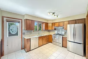 9443 Oriole Dr, Munster, IN 46321 - Photo 7