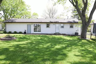 9370 Roosevelt Pl, Crown Point, IN 46307 - Photo 25