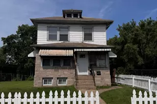 564 Carolina St, Gary, IN 46402 - Photo 3