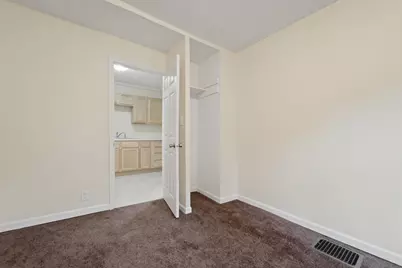 910 E 6th Street, Hobart, IN 46342 - Photo 9