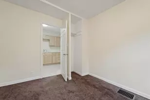910 E 6th St, Hobart, IN 46342 - Photo 9
