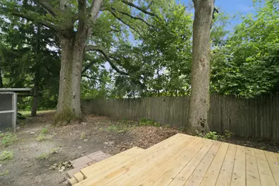 910 E 6th Street, Hobart, IN 46342 - Photo 19